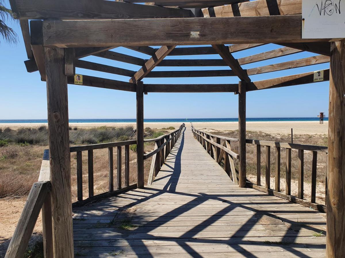 La Tortuga I, encantador apartamento con garaje en primera línea de playa Tarifa Exterior foto